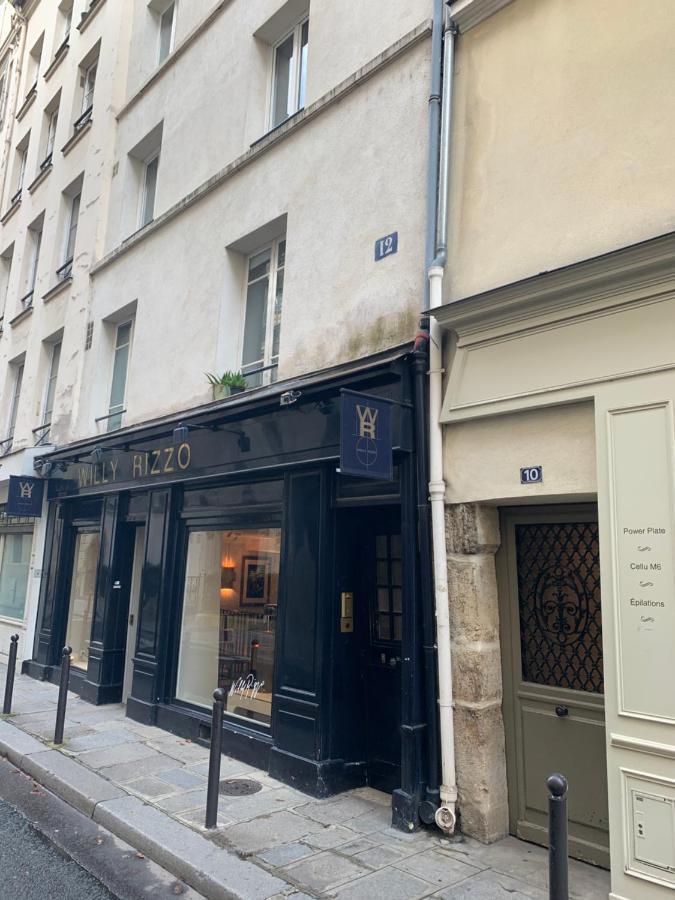 Louvre St Germain Rue Verneuil Parijs Buitenkant foto